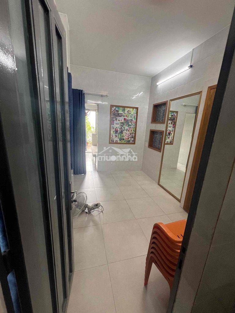 Phòng cho thuê sát trường cao đẳng kinh tế tphcm hce - 2