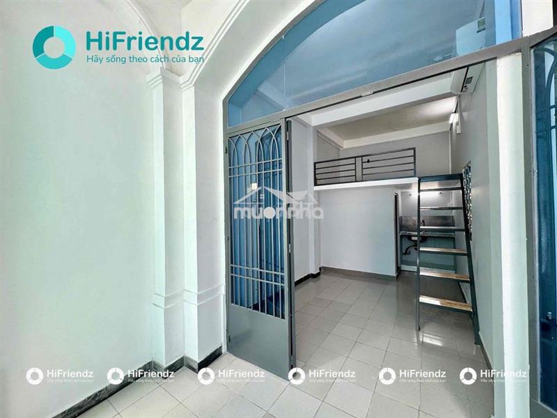 Phòng trọ có gác cao, ban công sẵn máy lạnh q11 giáp q10, q5 chỉ 5p