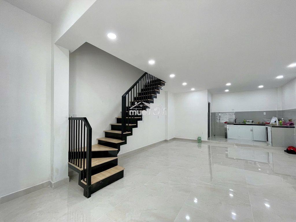 Cho thuê nhà nguyên căn gần ngã tư ga q12, ráp gỗ vấp. - Ảnh 2
