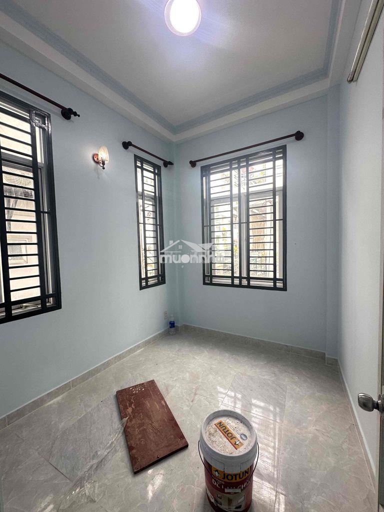 Cho thuê nhà hẻm tải lý thường kiệt p9 tb. dt: 7m x 5m 2 lầu 4 phòng - 2