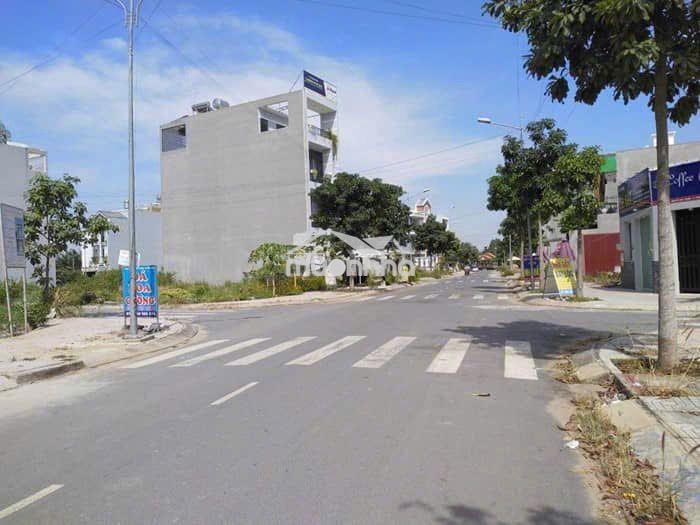 Mua đất kèm nhà sẵn khai thác 12triệu/tháng - ngay kdc long thành