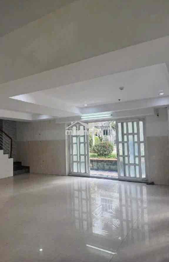 Nhỉnh 6 tỷ - cc tdh + shophouse 3 mặt tiền - 158m2. 1 mbkd siêu thị + - 3