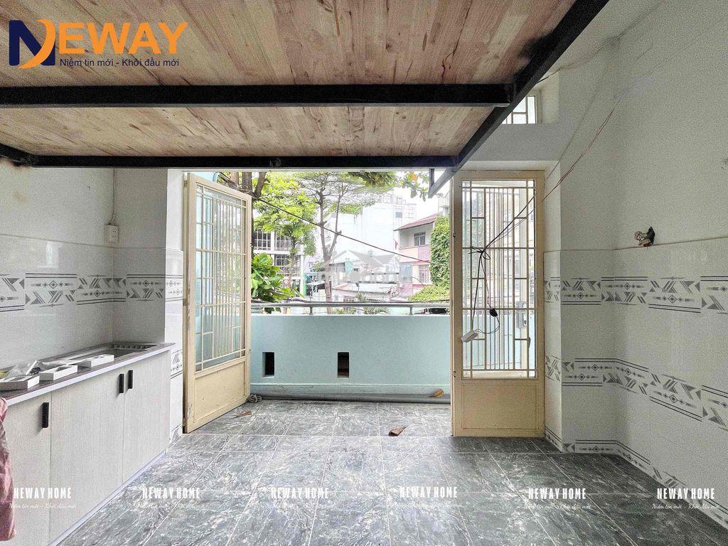 Phòng trọ có gác ngay đường nguyễn sơn / văn cao giá giảm mạnh tay 4tr - Ảnh 2