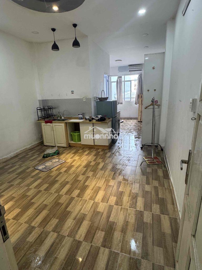 Căn studio tách bếp full nt 35m2 ở mt đường số 45 q4