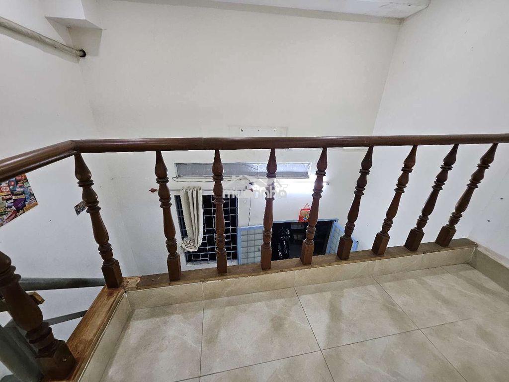 Tôi chính chủ cho thuê nguyên căn 5c8/39 trệt + gác lững giá 4,5 triệu - Ảnh 2