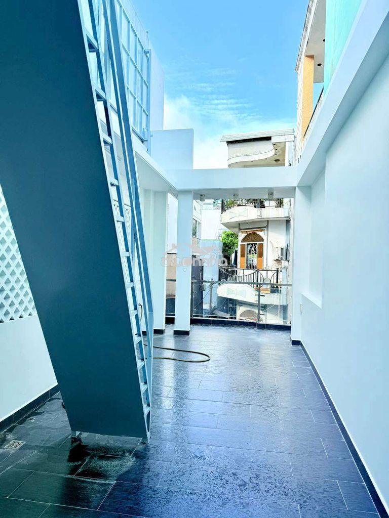Nhà mặt tiền đường xe hơi tận cửa nhà  - Ảnh 3