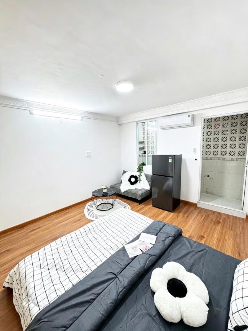 Cho thuê căn hộ 1pn tách bếp có sofa (gần chợ hàng xanh) | nguyễn gia trí, bình thạnh