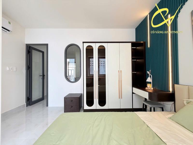Thuê ngay căn hộ 1 phòng ngủ tách bếp 40m2 full nội thất có ban công ngay bùi đình tuý hẻm ô tô tận cửa gần ngã tư hàng xanh giáp quận 1,3 khu an ninh , dân trí cao - Ảnh 3
