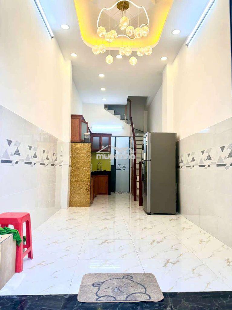 Cho thuê nhà nguyên căn hẻm đường vĩnh khánh, quận 4