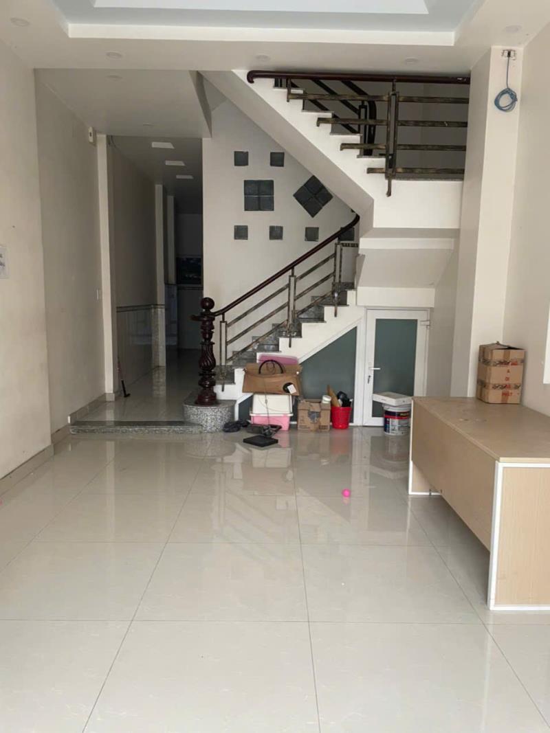 Quận 7 - cho thuê mặt bằng kinh doanh mặt tiền 939 trần xuân soạn