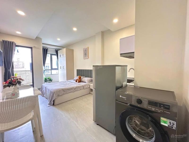 Khai trương phòng mới 40m2 ban công thoáng full nội thất- máy giặt riêng giáp quận 1- phan xích long, phú nhuận