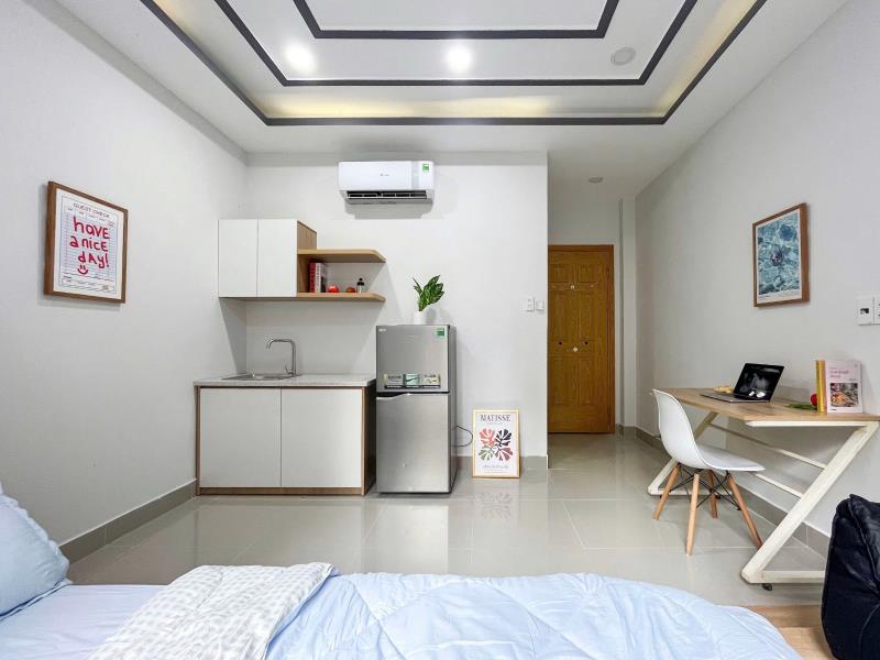 Cho thuê căn hộ ban công siêu rộng, full nội thất – gần mỹ thuật, uef - phan đăng lưu, phú nhuận - Ảnh 2