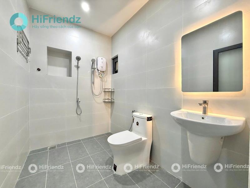 Cho thuê căn hộ ban công siêu thoáng full nội thất ngay khu phan xích long tại phan đăng lưu thuận tiện di chuyển sang bình thạnh - Ảnh 4
