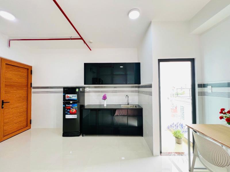 Cho thuê phòng ban công full nội thất gần emart phan văn trị - Ảnh 3