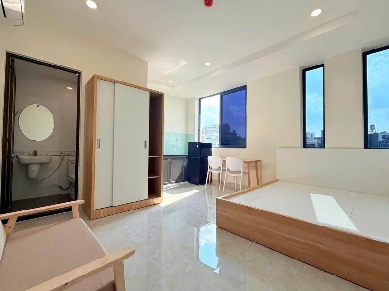 Phòng cao cấp full nội thất giá rẻ có thang máy trường chinh giao phan huy ích tân bình