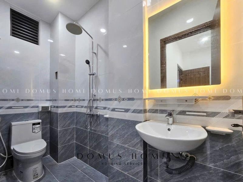 Nhà mới tách bếp ban công full nội thất kdc him lam quận 7 - Ảnh 4