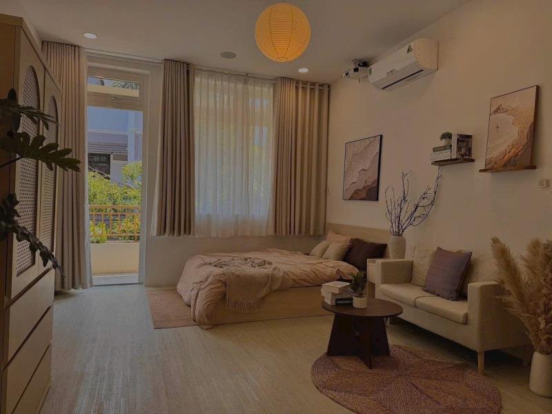 Phòng 40m2 ban công tách bếp mới kengg ngay bờ kè kế tân định quận 1- vũ huy tấn, bình thạnh