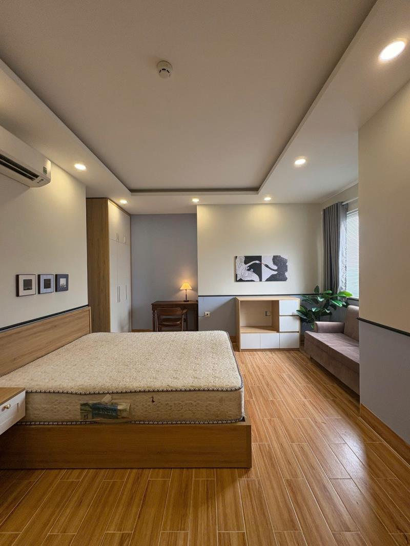 Cho thuê căn hộ có cửa sổ kính lớn thoáng mát full nội thất đường phan đình phùng quận phú nhuận, sát quận 1, quận 3
