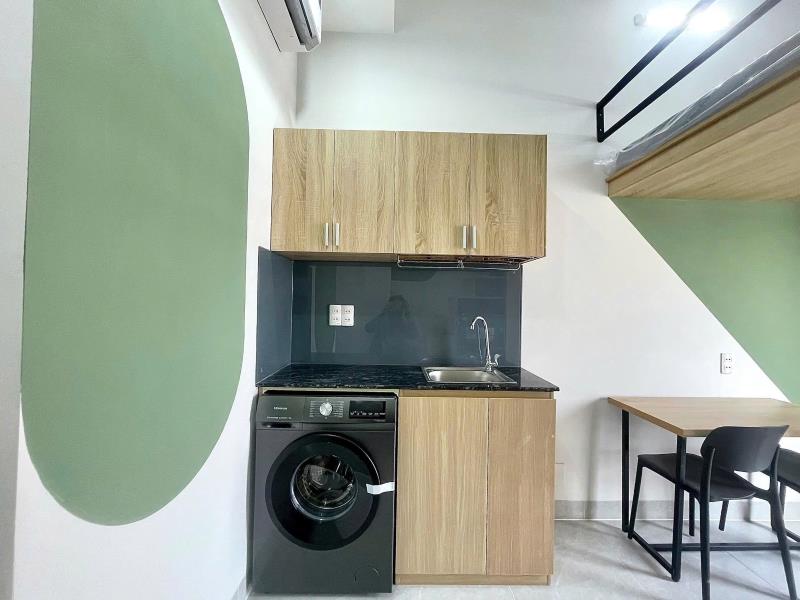 Cho thuê căn hộ tại bình thạnh, full nội thất, ban công, máy giặt riêng, thoáng mát, gần chợ bà chiểu, hàng xanh - Ảnh 2