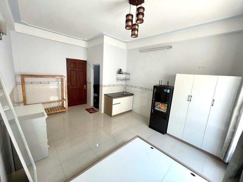 Phòng đẹp cửa sổ lớn chỉ 5.x ngay phạm văn đồng - nguyễn xí - nơ trang long - Ảnh 4