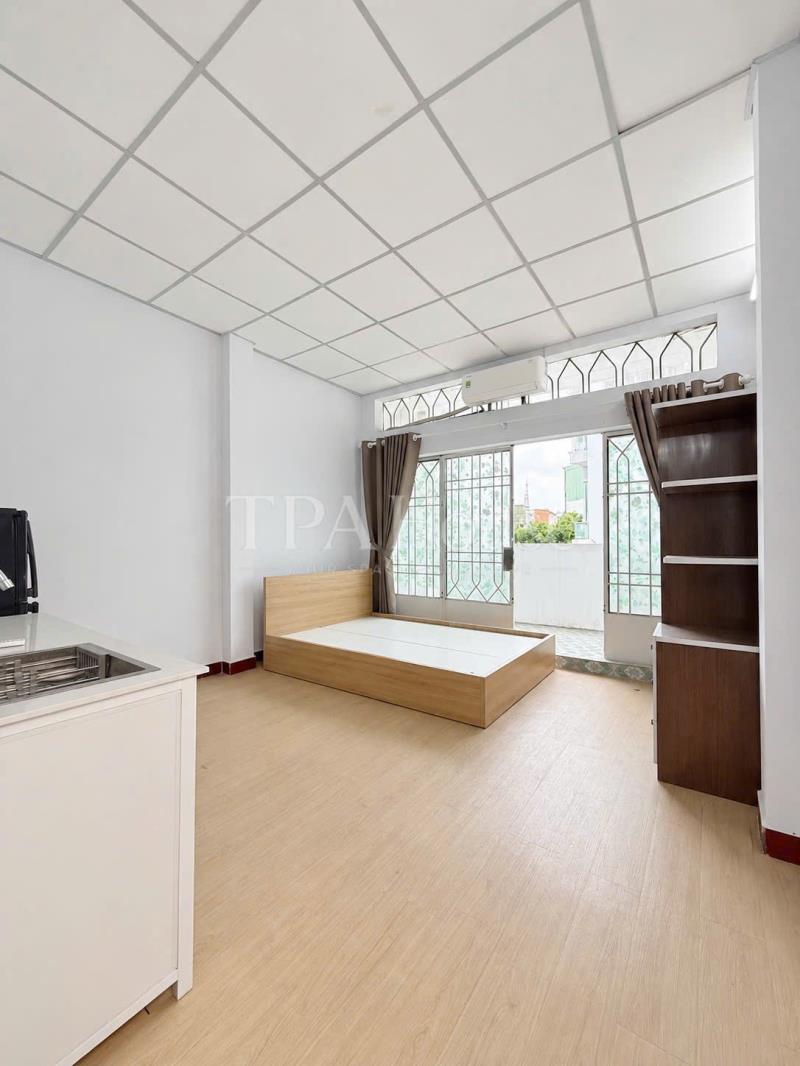 Cho thuê căn hộ có ban công rộng và cửa sổ thoáng mát full nội thất đường xô viết nghệ tĩnh quận bình thạnh, sát quận 1