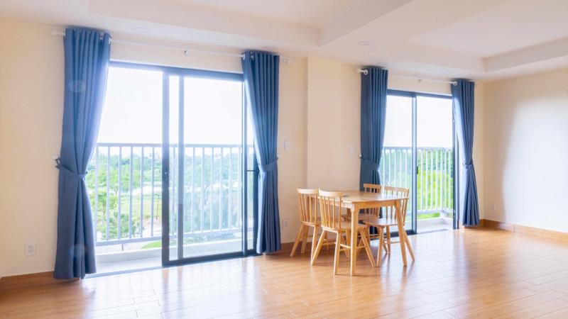 Chỉ từ 9.x - căn hộ 2 phòng ban công gần 60m2 - thang máy - ngay ngã tư nguyễn xí, nơ trang long, cầu đỏ - Ảnh 2