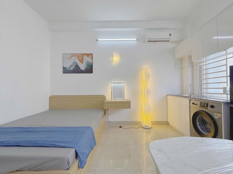 Cho thuê căn hộ ban công_phan đình phùng không ngập gần tân định, quận 1_máy giặt riêng, thang máy, an ninh - Ảnh 3