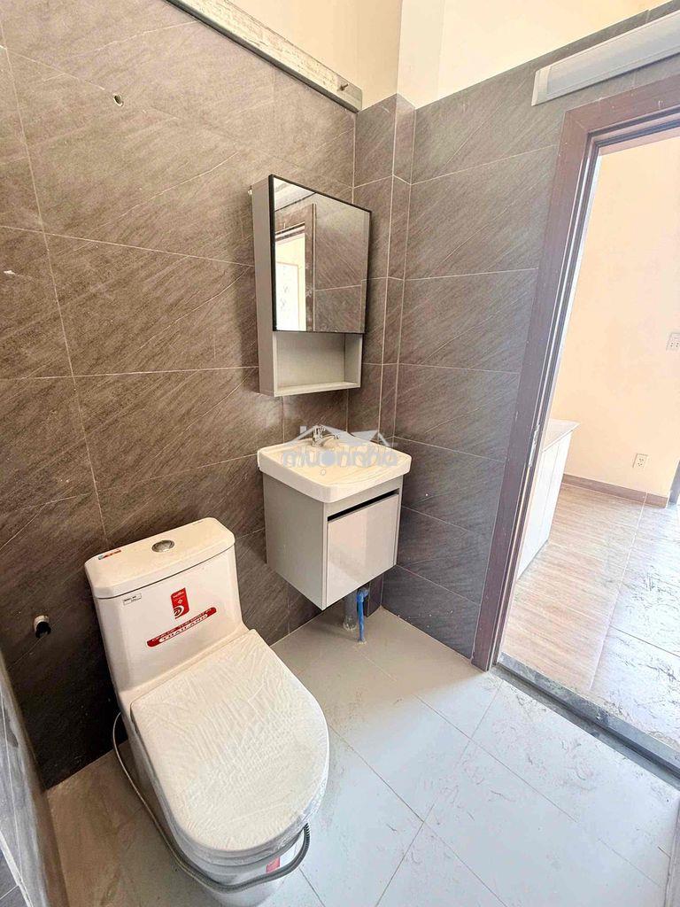 Nhà mới đang hoàn thiện ở hàng tre giáp lê văn việt q9 gần vihome q9 - Ảnh 4