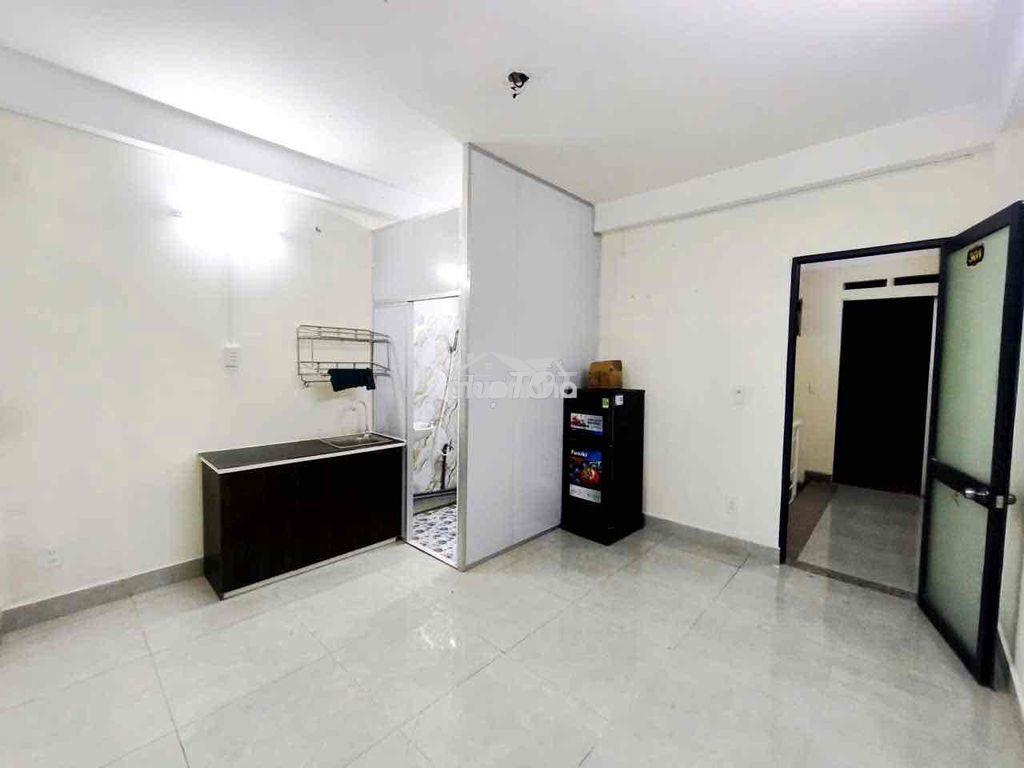 Cả sàn lầu 3 gần 100m2 có 6tr bình trị đông - Ảnh 2