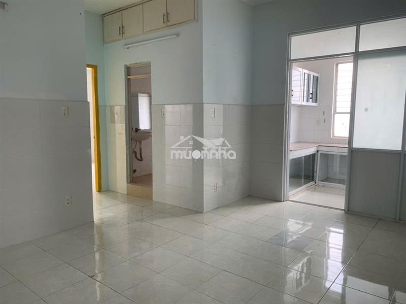 Ngộp bank giá tốt 109 nguyễn biểu, 3,07 tỷ, 50 m2, 2pn, căn góc.