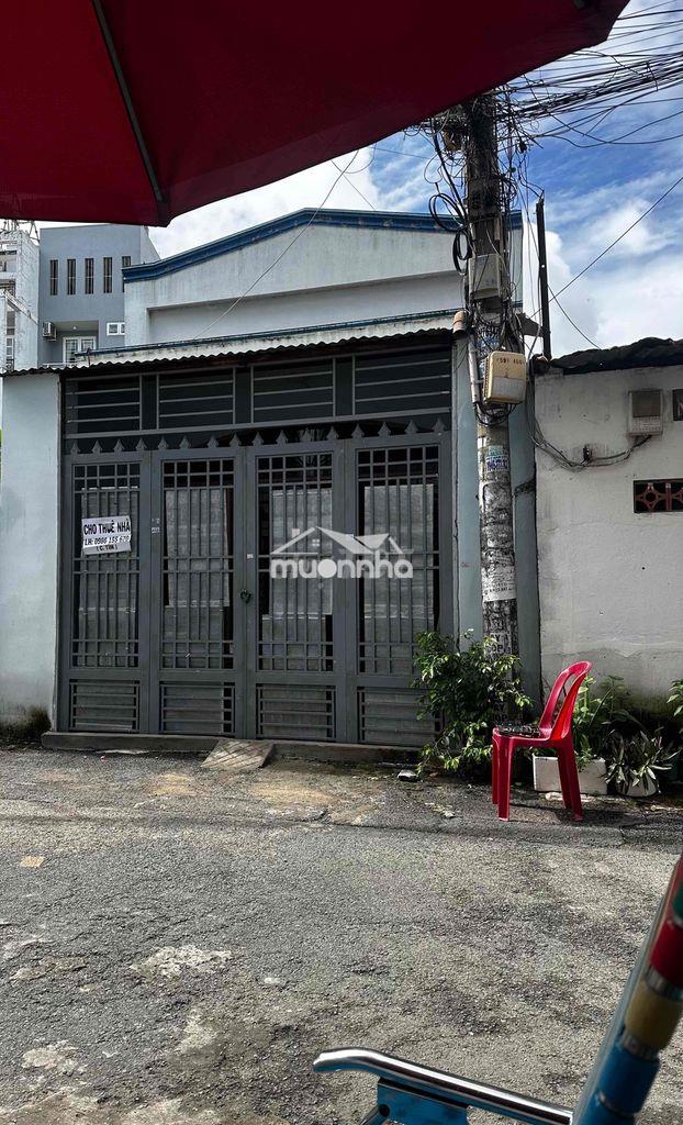 Nhà hẽm xe hơi khu yên tĩnh gần đại học công thương