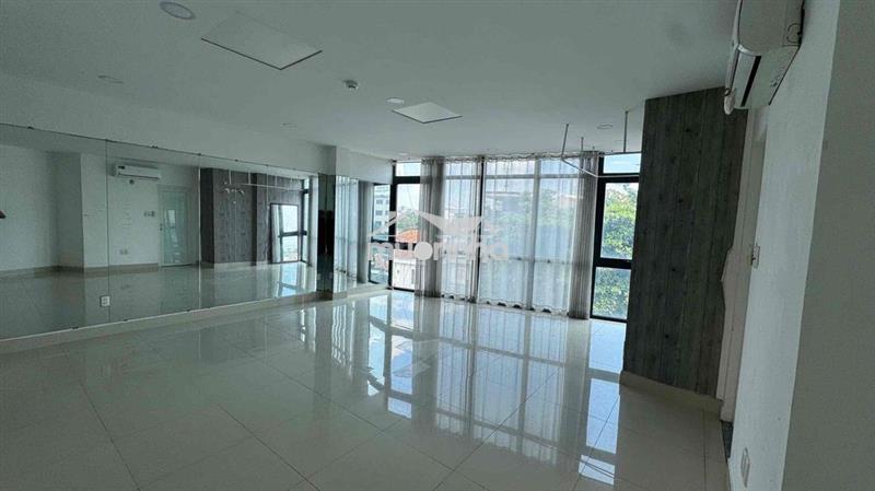 Cho thuê/share văn phòng lầu 4 mặt tiền đường nơ trang long, bình thạ