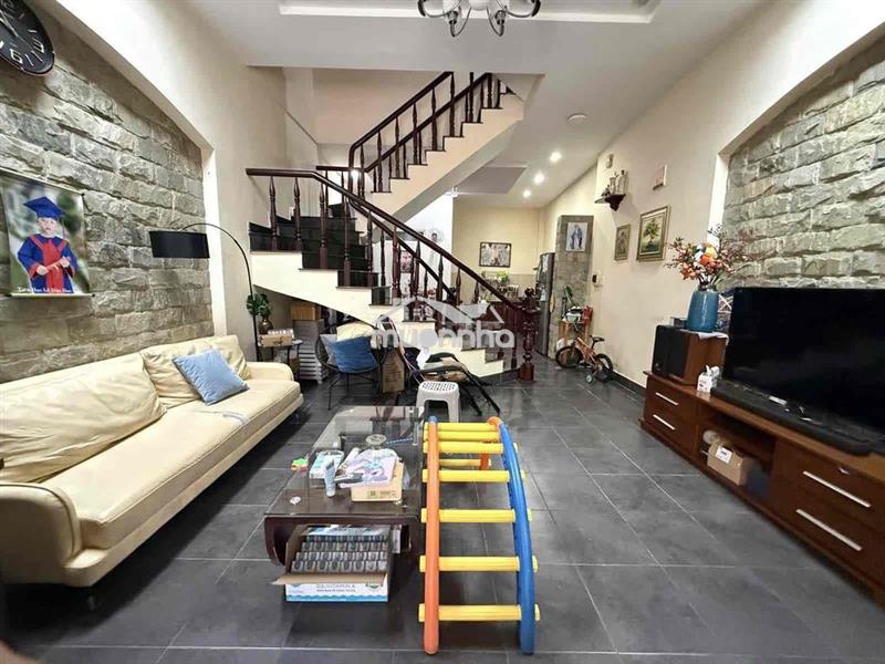 Cho thuê nhà hẻm kd bàu cát tân bình 5x12