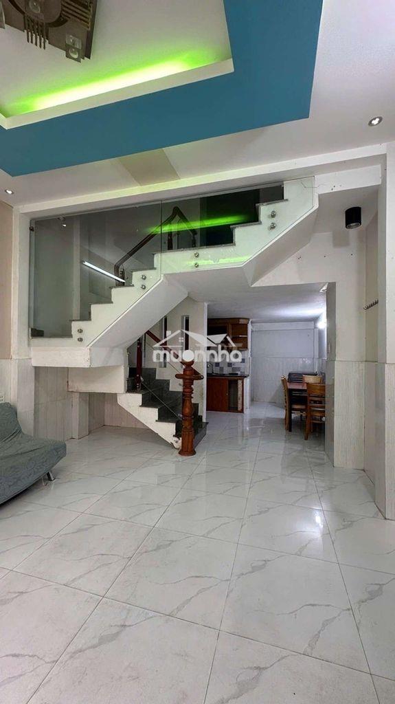 Bán nhà 2 tầng nở hậu ở p10 - 43m² hxh - nhỉnh 4 tỷ - Ảnh 2