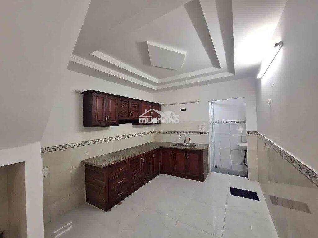 Nhà mới 2l + st 4 phòng 8 triệu 3.2x 13m hẻm ô tô gần bệnh viện nhà bè - Ảnh 3