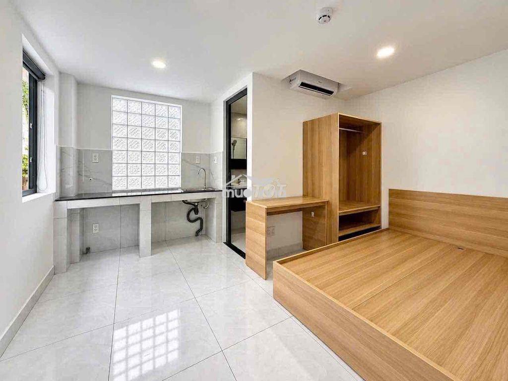 Phòng có cửa sổ - Ảnh 3