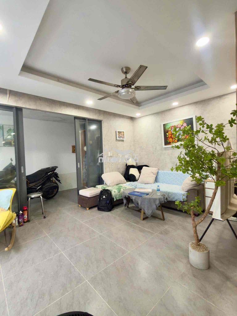 Villa mini 100m2 , mặt tiền thụt