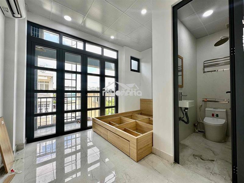 Cho thuê căn hộ studio ban công mới khai trương gần rmit, tdtu quận 7