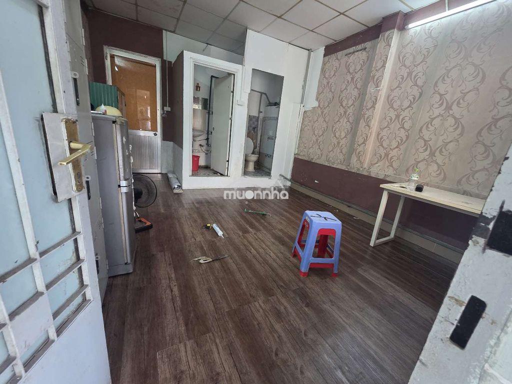 Phòng ban công hẻm oto sát quận 1,chợ thị nghè - Ảnh 3