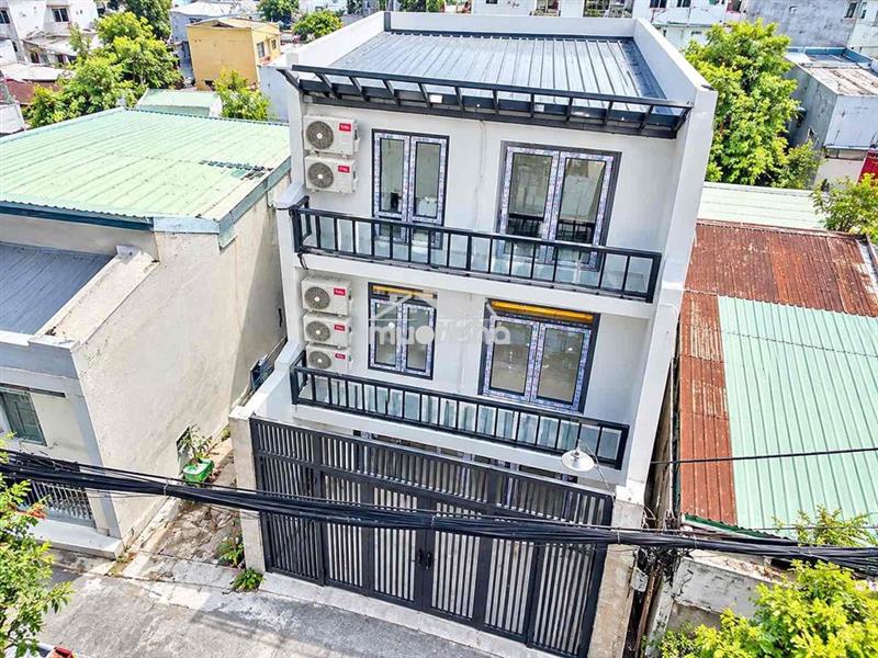 Bán nhà mới quận 7, dt 40m², 4pn, 3 tầng, hẻm thông, full nội thất