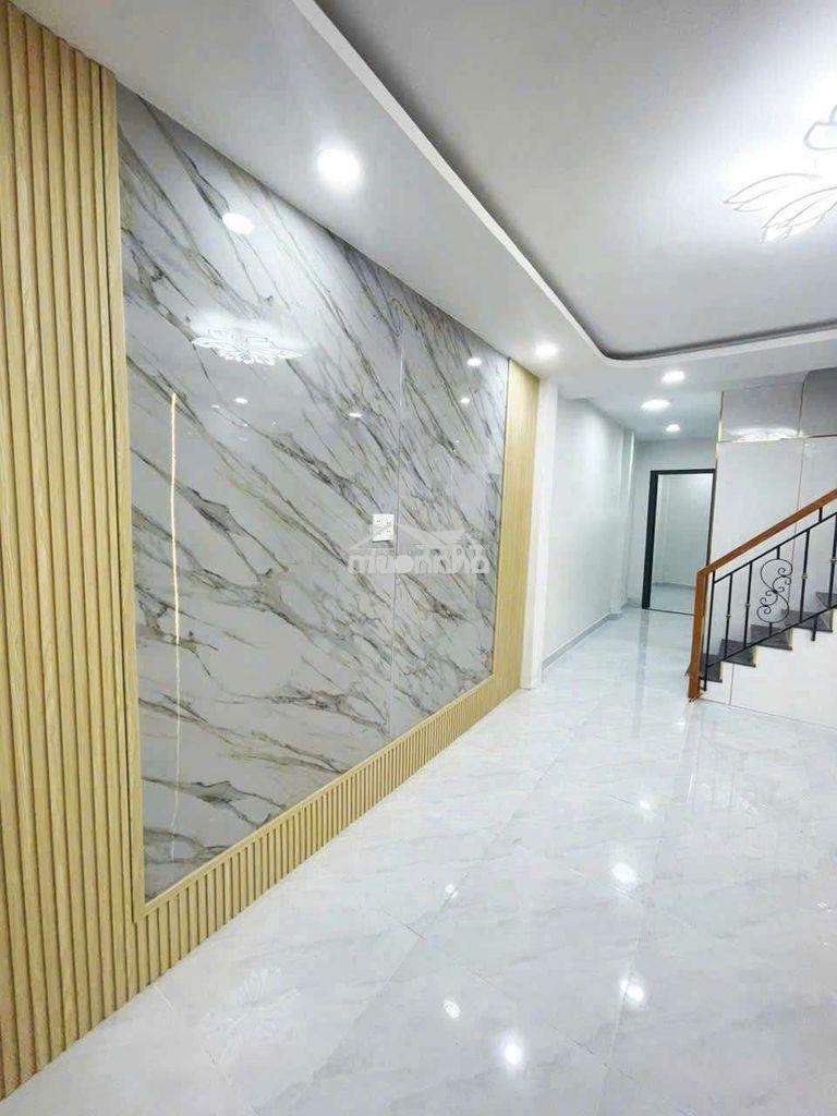 Nhà mới đường nguyễn thị tần,p2q8,dt 3,5mx12m, 1 lầu,3 pn