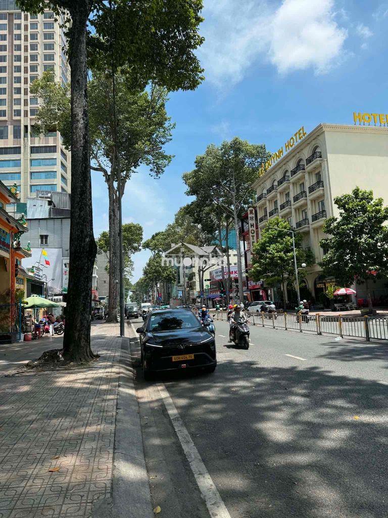 Hẻm 1 trục trần hưng đạo, p.1, q.5, dt: 3 x 10m, 3 tầng, giá 4 tỷ 65.