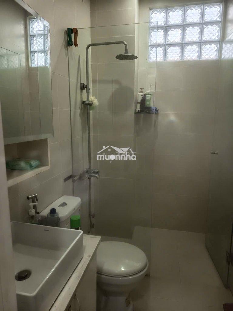 Cho thuê nhà hẻm xe hơi 8m – 472 phan huy ích, p.12, gò vấp