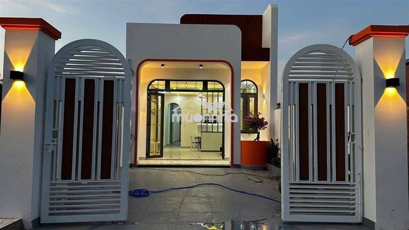 Chính chủ đang kêu bán căn nhà ngay chợ cầu tràm giá 2ty150tr ac lh