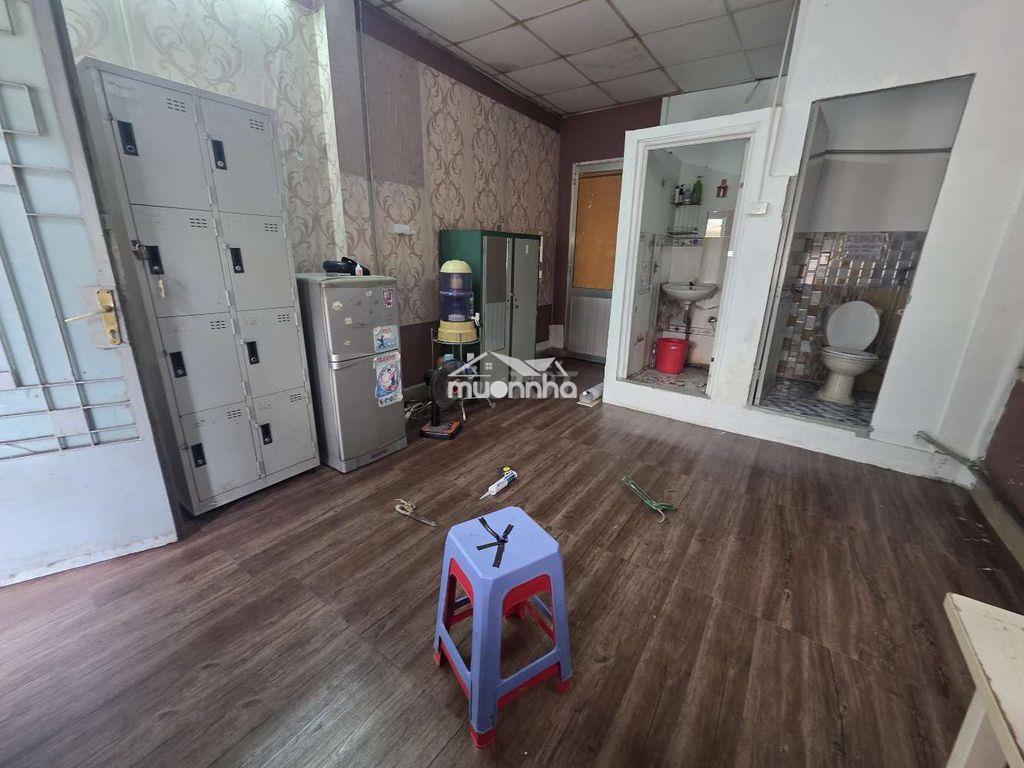 Phòng ban công hẻm oto sát quận 1,chợ thị nghè - Ảnh 2