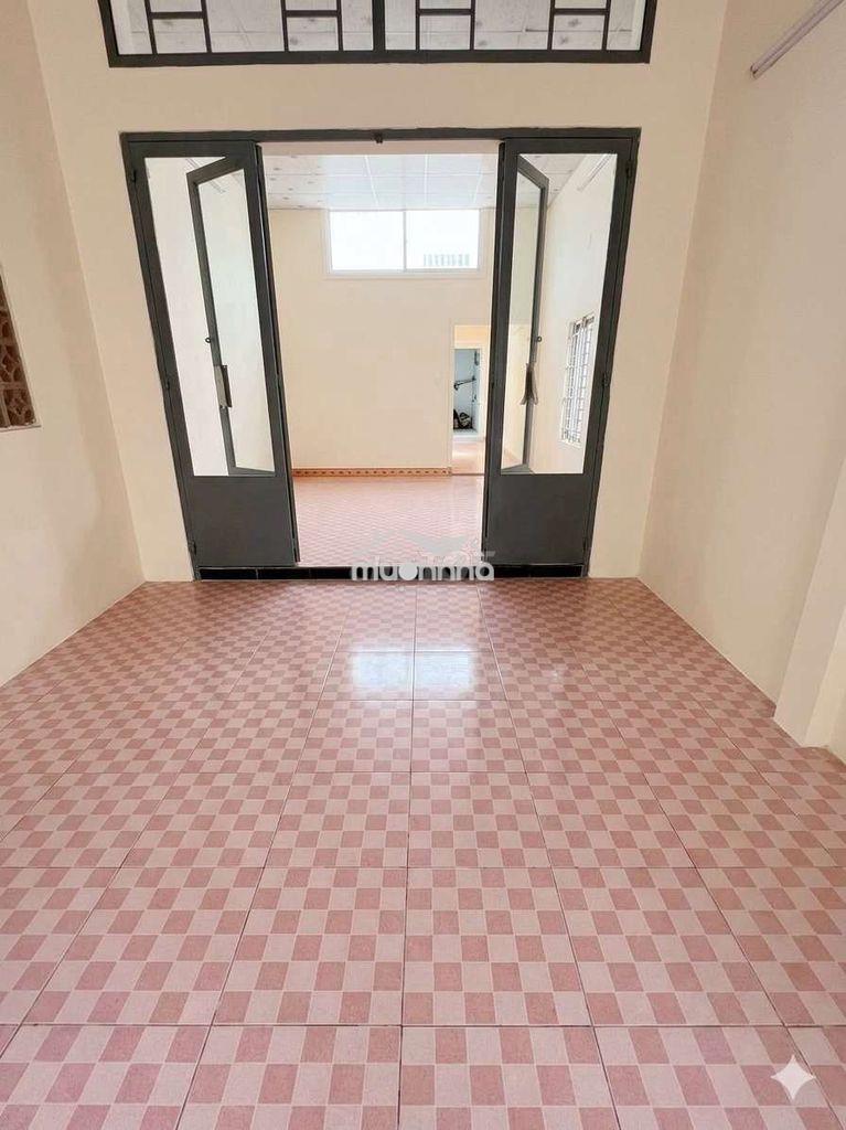 Nhà nguyên căn 130m2 giá rẻ 