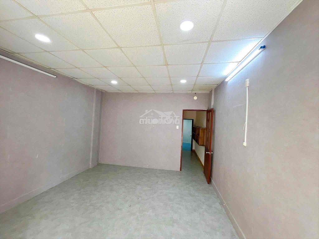 Nhà nguyên căn đường nguyễn quý anh 4x14m đúc 2 tấm 2pn 2wc - Ảnh 3