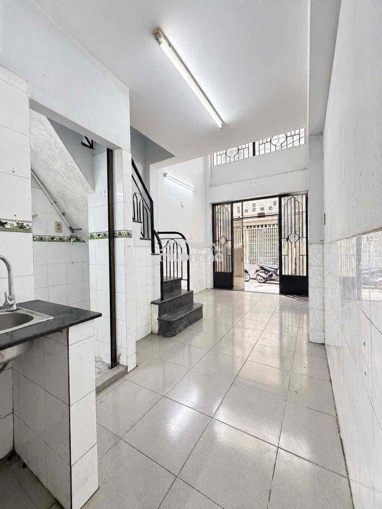 Bán nhà chính chủ nhà q5 trần bình trọng p4 - Ảnh 3
