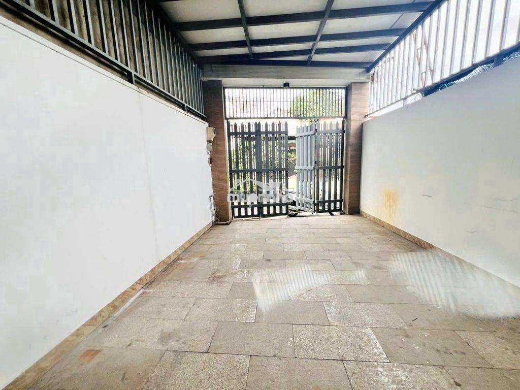 Bán nhà 3 tầng 85m2 hẻm ô tô linh xuân thủ đức - Ảnh 2