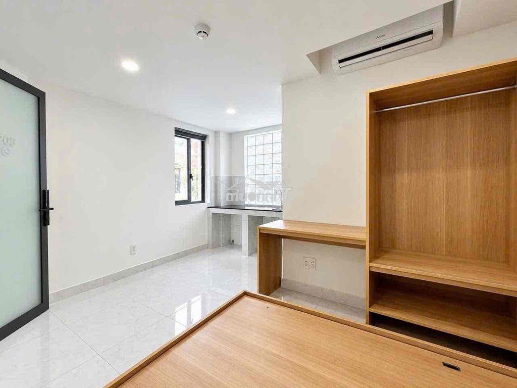Phòng có cửa sổ - Ảnh 2